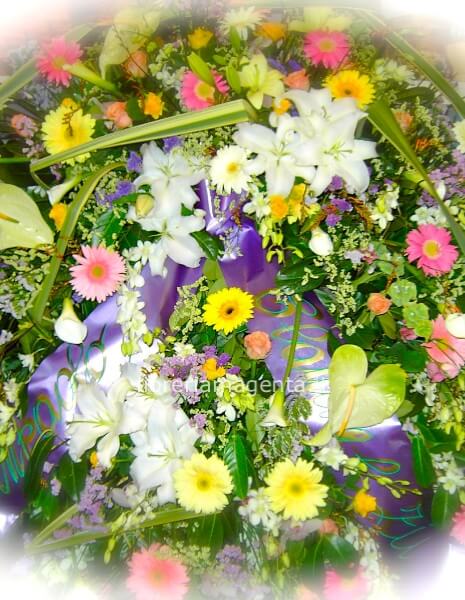 Corona funebre colore verde bianco